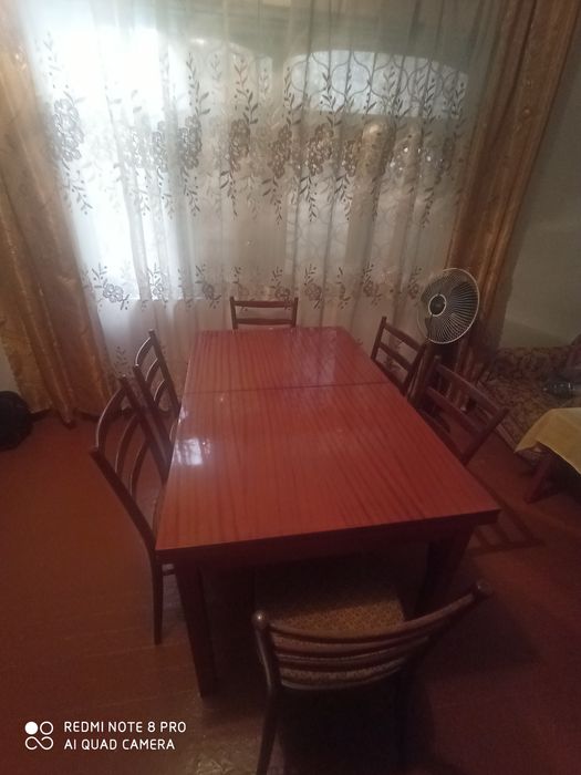 Продается стол + 6 стульев