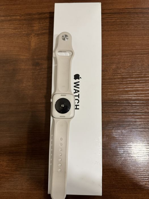 Продаю  Apple Watch