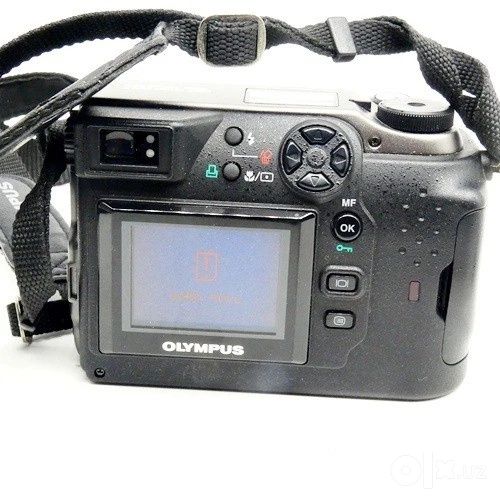 Цифровой фотоаппарат Olympus