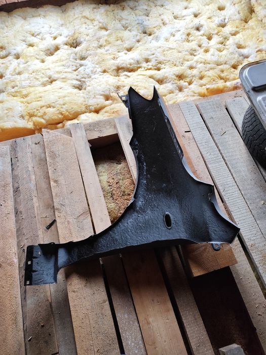 Set aripi față OEM Mazda 2 /2005