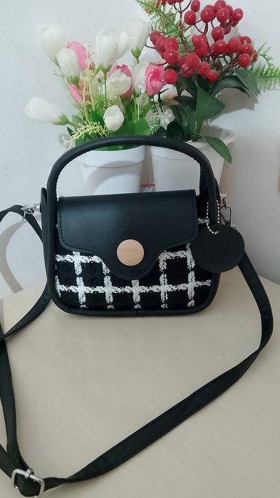 Сумкалар бар 2500тг