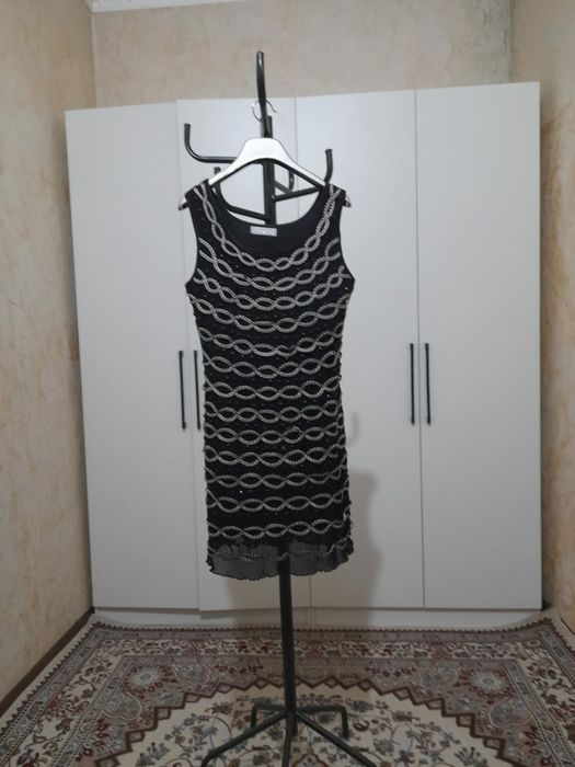 Женское вечернее платье