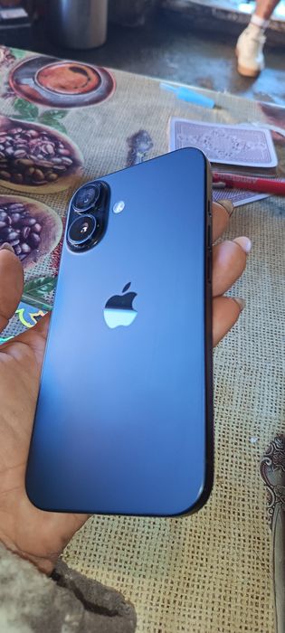 iPhone 16 impecabil