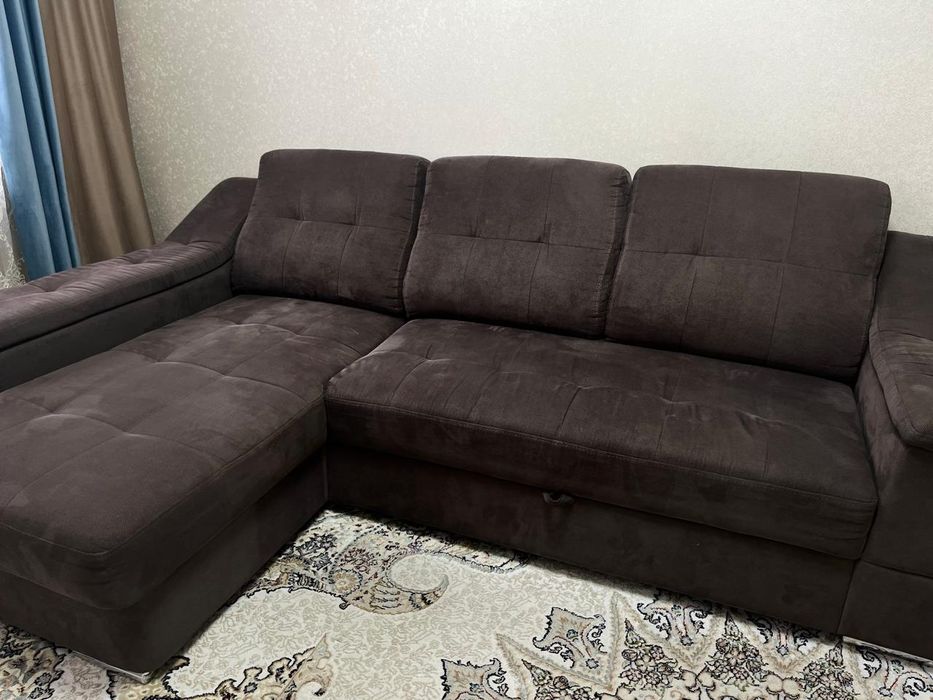 Продам диван в хорошем состоянии