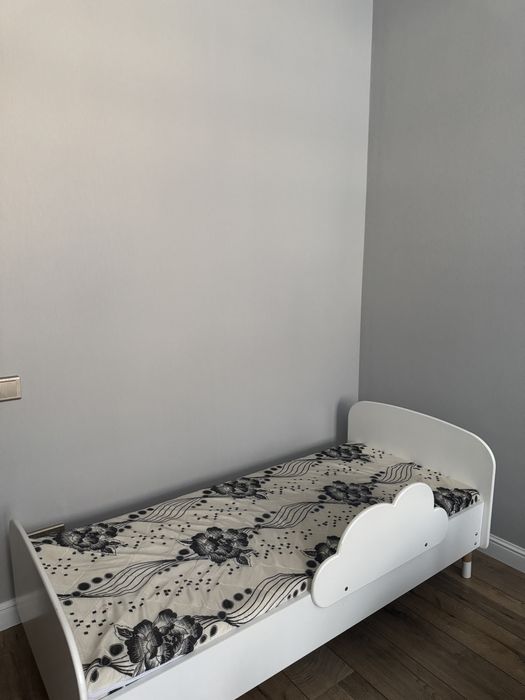 Детская белая кровать