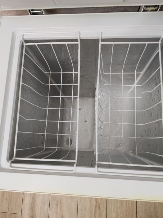 Морозилка от компании Midea