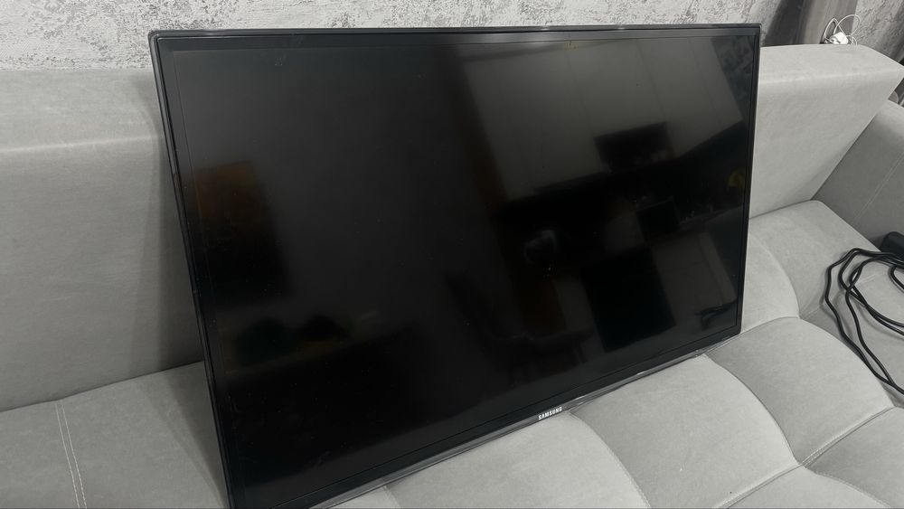 Телевизор samsung