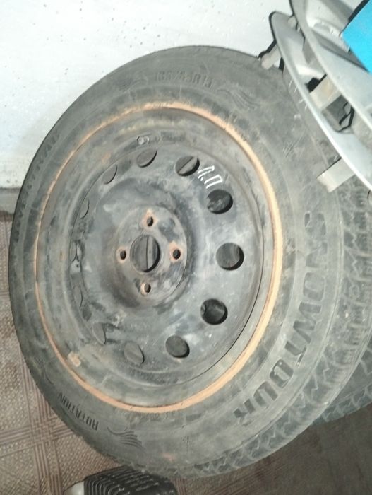 Продам зимние шины