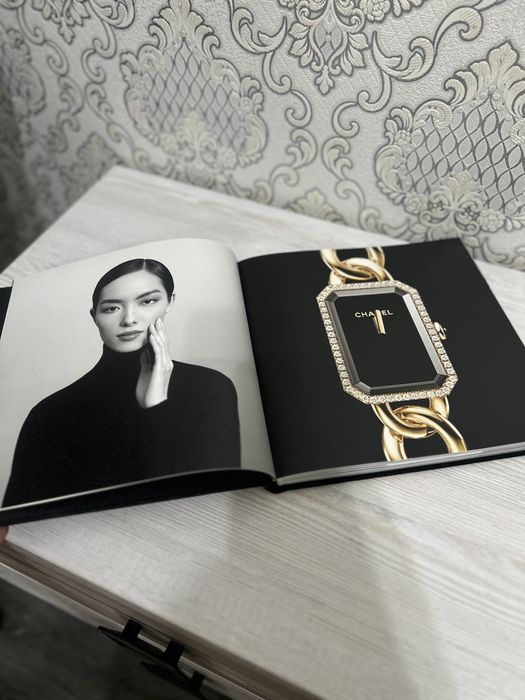 Книга-каталог Chanel Horlogerie