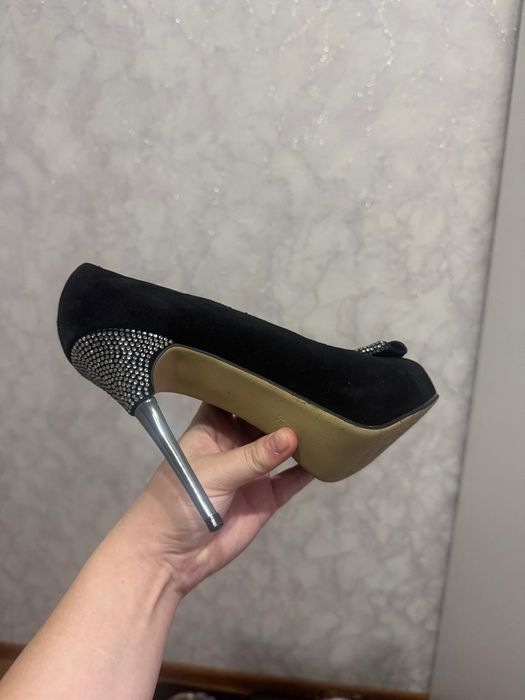 Продам туфли женские