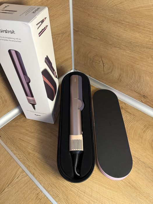 Dyson Airstrait преса