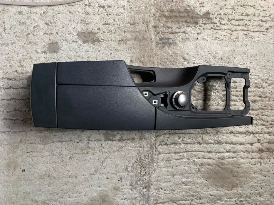 Черен кожен подлакътник е60/61