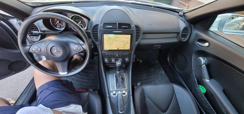 Vând Mercedes SLK 2010