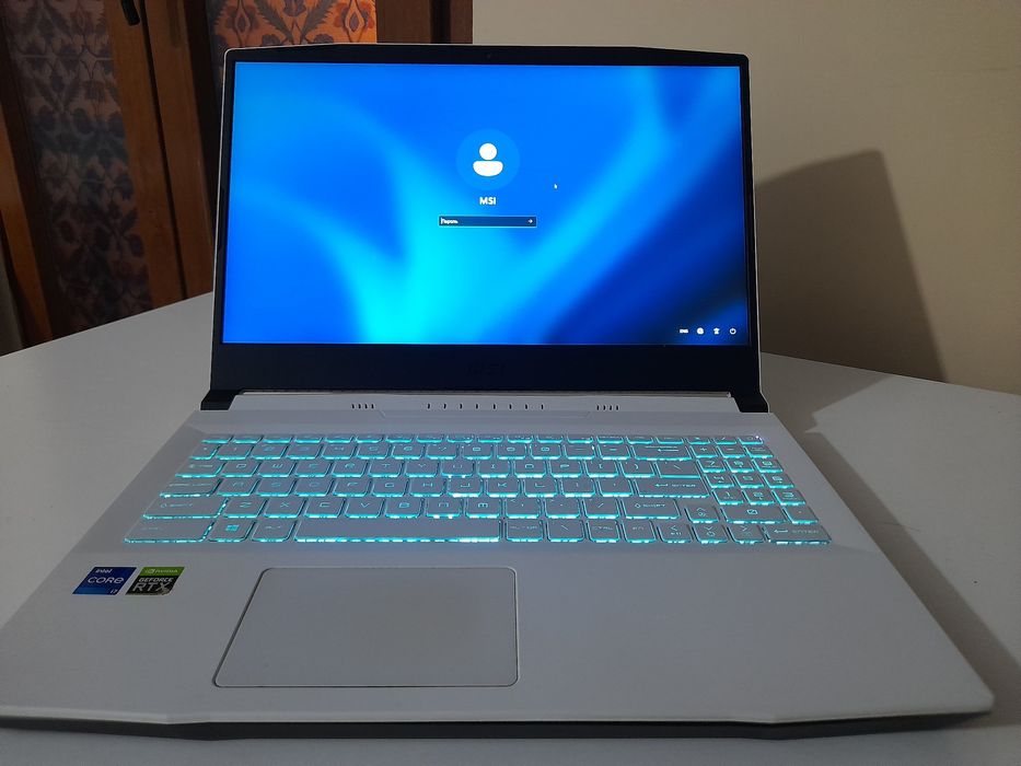 MSI Sword 15 | i7-11800H | 40 GB RAM (Maxsus Upgrade) | RTX 3050 Ti |