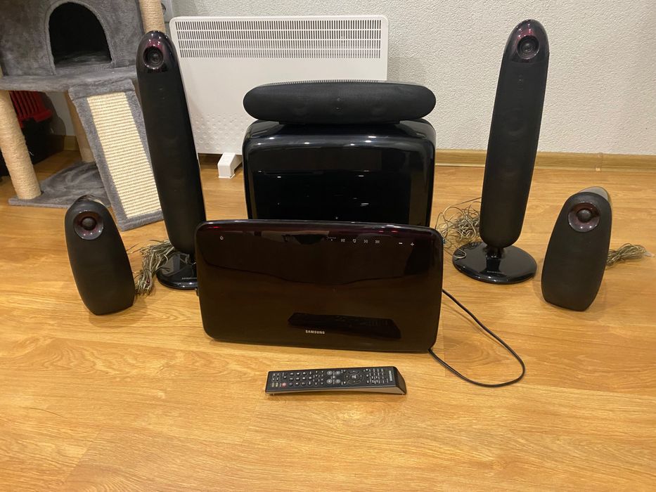 Продавам домашно кино Samsung