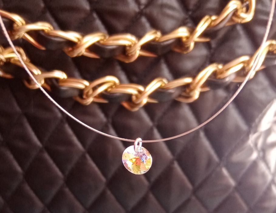 Колие на корда с кристал