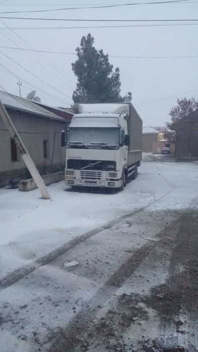 Volva furgon sotilagi xolati yaxshi yurib tirgan moshin