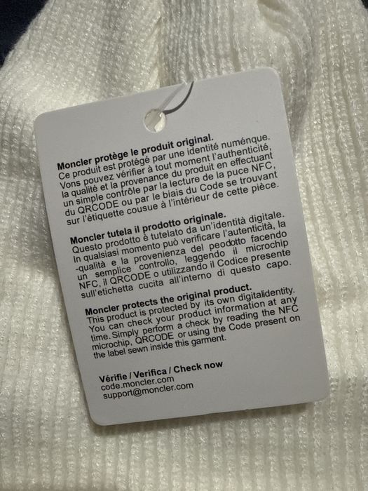 Sapcă Moncler nouă cu etichetă