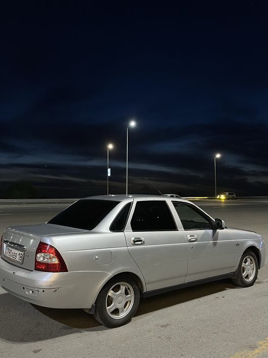 Продам машину Lada Priora 2011