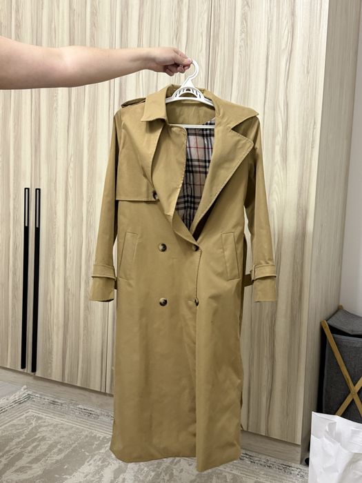 Продаю женский тренч