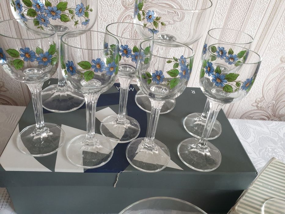 Посуда для гостиной