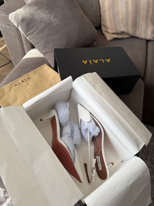 Нови обувки на ток Alaia 38