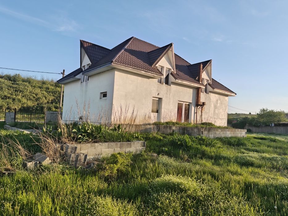 Vând locuință în comuna Breasta Dolj