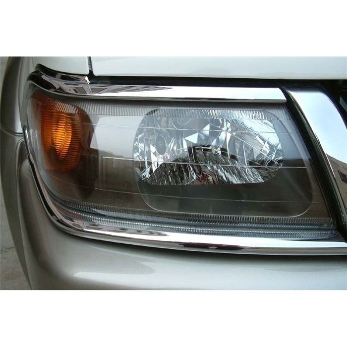 Стекла фар Mitsubishi montero