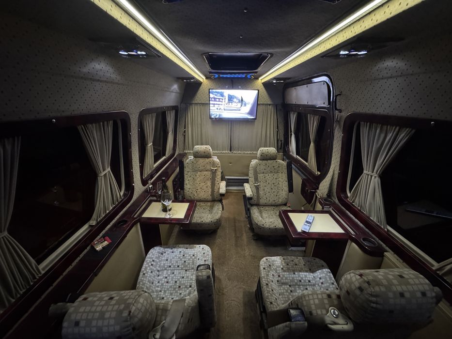 Transport Persoane|Transport Angajați|Aeroport|Microbuze de închiriat