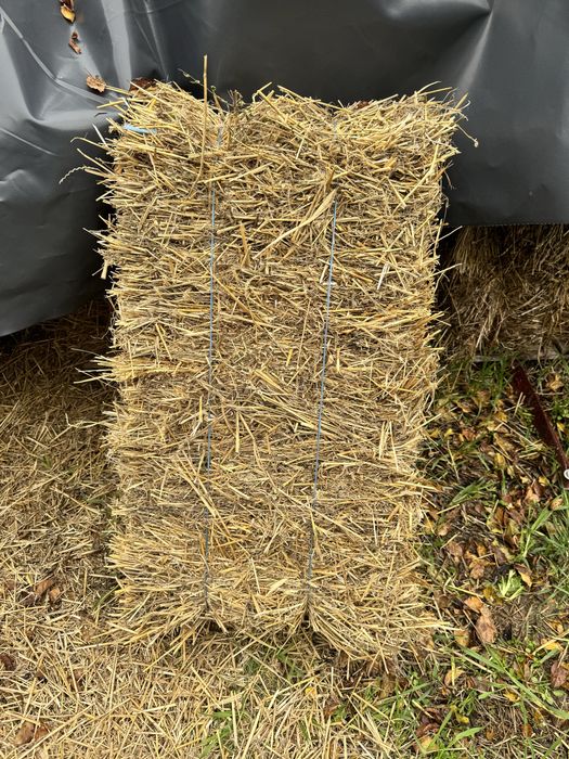 Vand baloti paie 2025