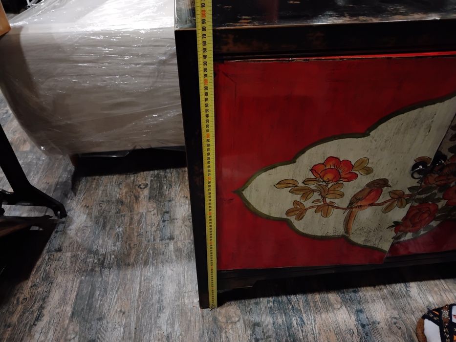 Тумба деревянная .