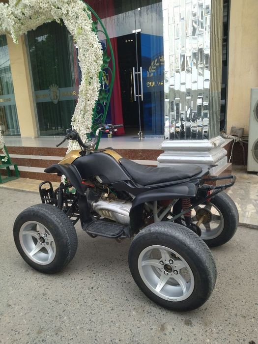 Atv kvadratsikl ajoyib holatda