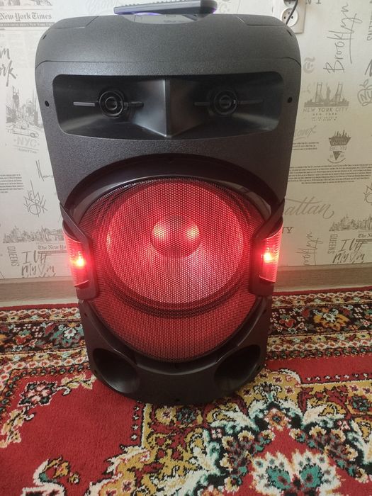 Продам музыкальный центр DEXP V880