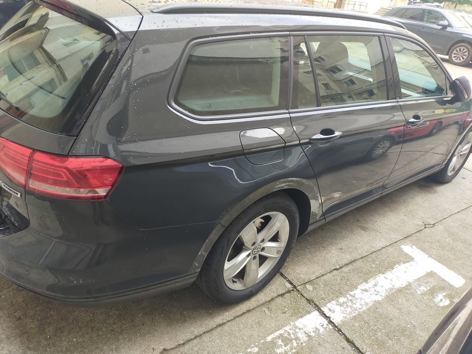 Volkswagen Passat B8 Variant 2.0 TDi 150 CP DSG6 an 2015