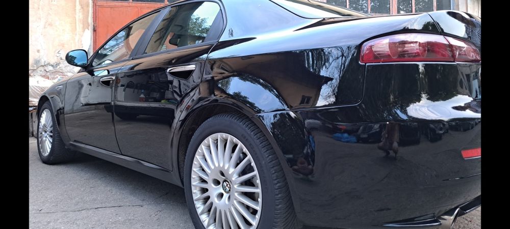 Curatare tapițerie auto 200 lei . Polish faruri 150 lei