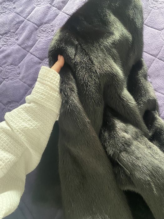 Продам норковую шубу