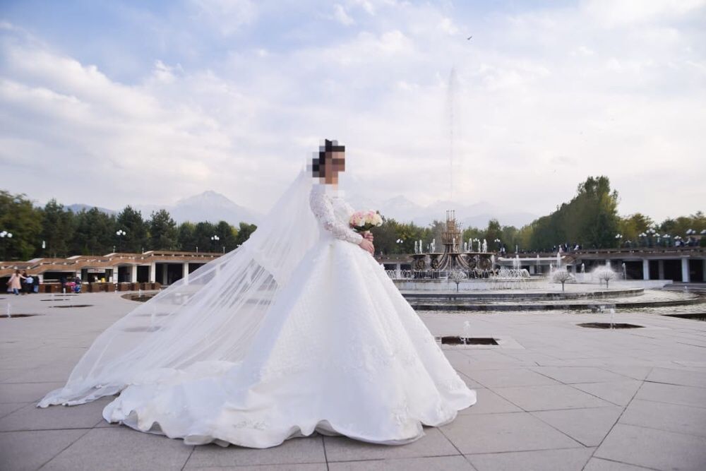 Свадебное платье