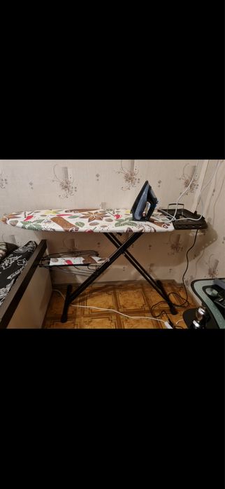 Продам утюг Braun  с докой вместе