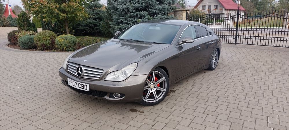 Mercedes CLS 320 din 2008 motor 3.0 V6 OM 642  Volan  pe dreapta Angli
