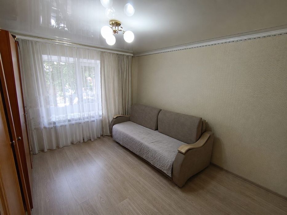 Продам 2х ком.кв по ул Абая2 , 1эт