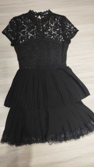 Черное платье с кружевом, на вечер/повседневность, S