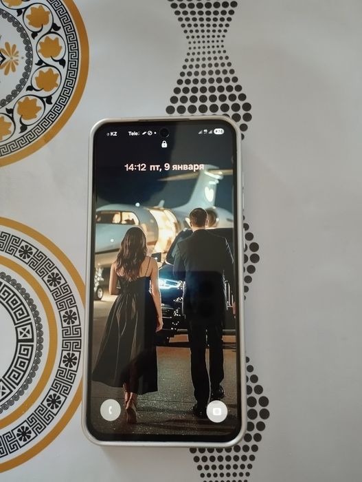 Продается телефон