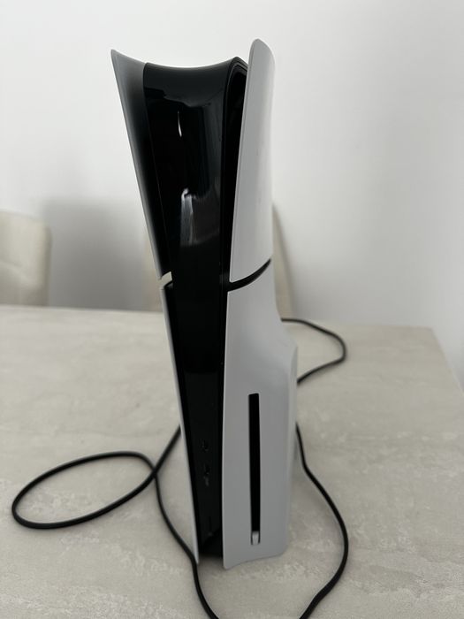 PS 5 1 TB, varianta cu Disk