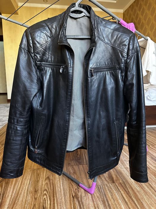 Натуральная кожаная куртка М