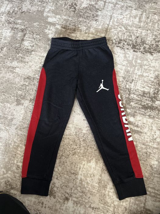 Екип Jordan 104-110см