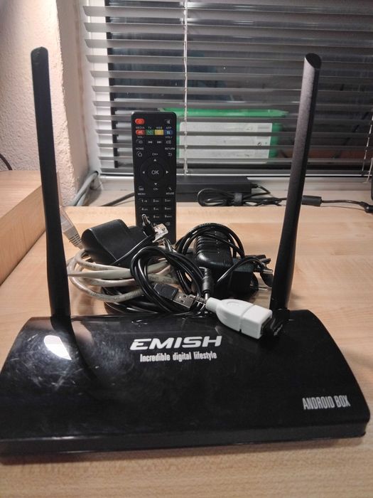 TV Box EMISH X800 ТВ Бокс