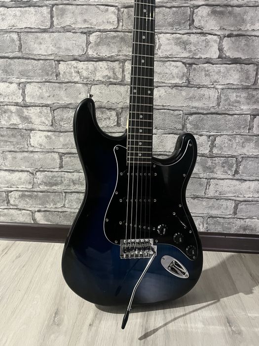 Электрогитара новая