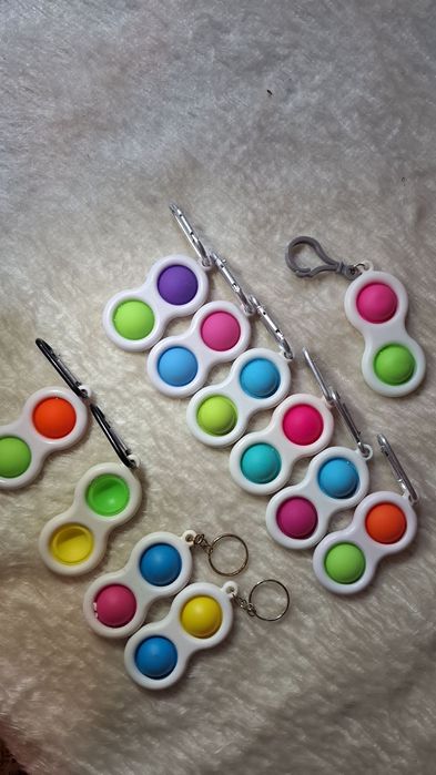 Двойни симпъл димпали цена 3лв  .Забавни за игра и колекциониране