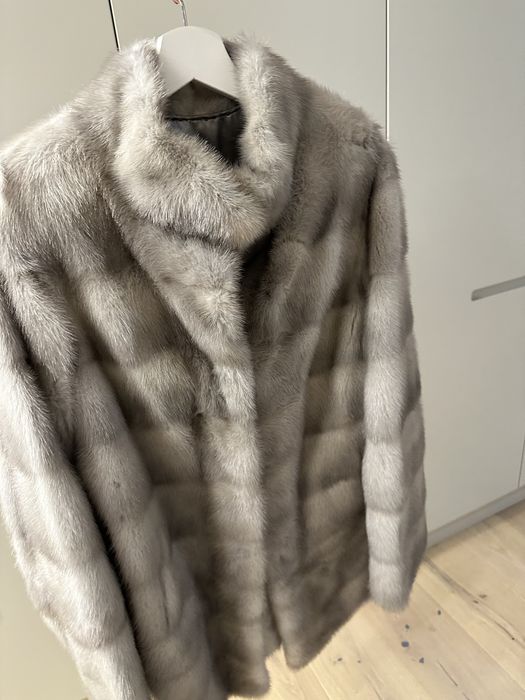 Vand haina noua blana naturala vizon