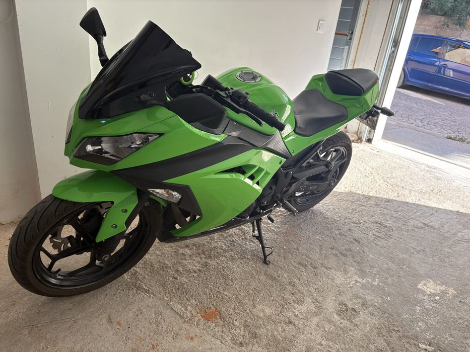 Kawasaki ninja 300